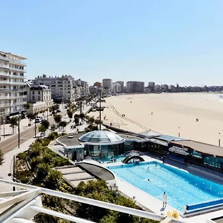 Hyper-centre, 47m2, Wifi, La Plage A 50m, Tout A Pied !